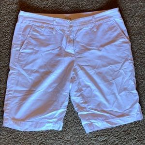Ann Taylor White Women's Bermuda Shorts